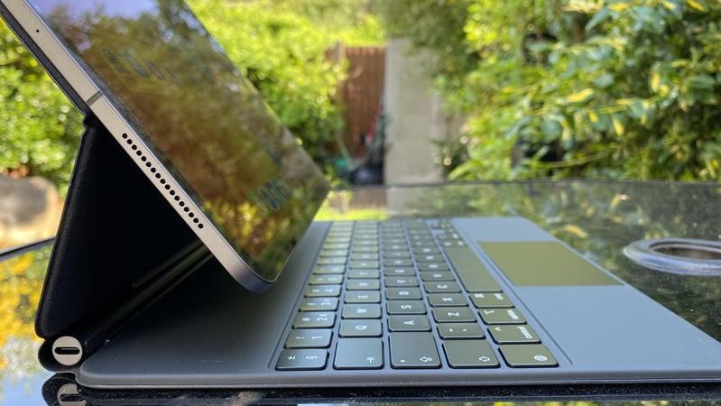 Tìm hiểu về bàn phím Magic Pro 