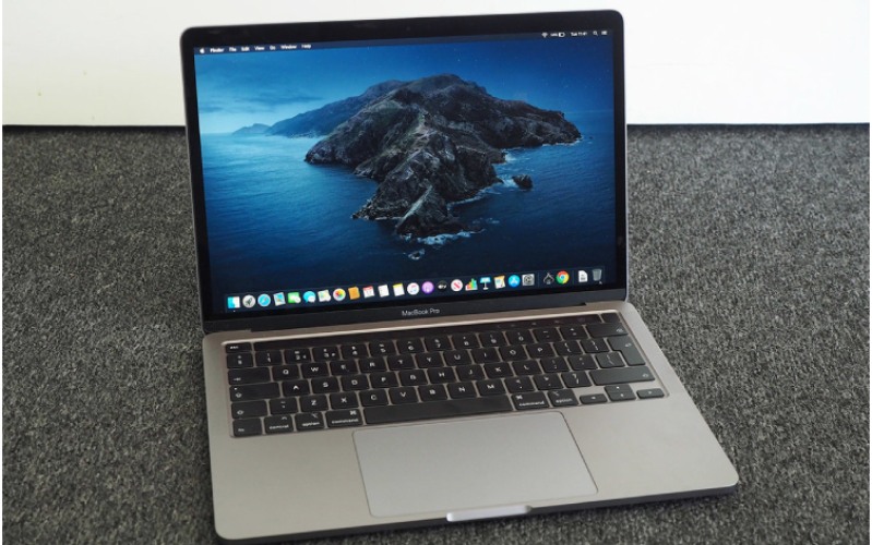 Nhu cầu sử dụng MacBook Pro tăng 