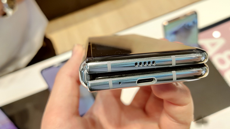 Những khuyết điểm