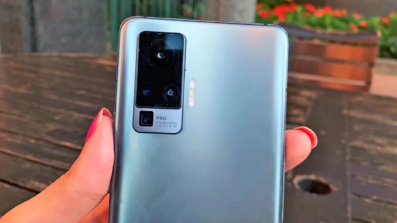 vivo x50 pro ấn tượng với camera gimbal