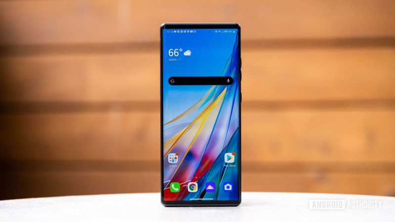 LG Wing ra mắt với cơ chế độc đáo hơn iPhone 12