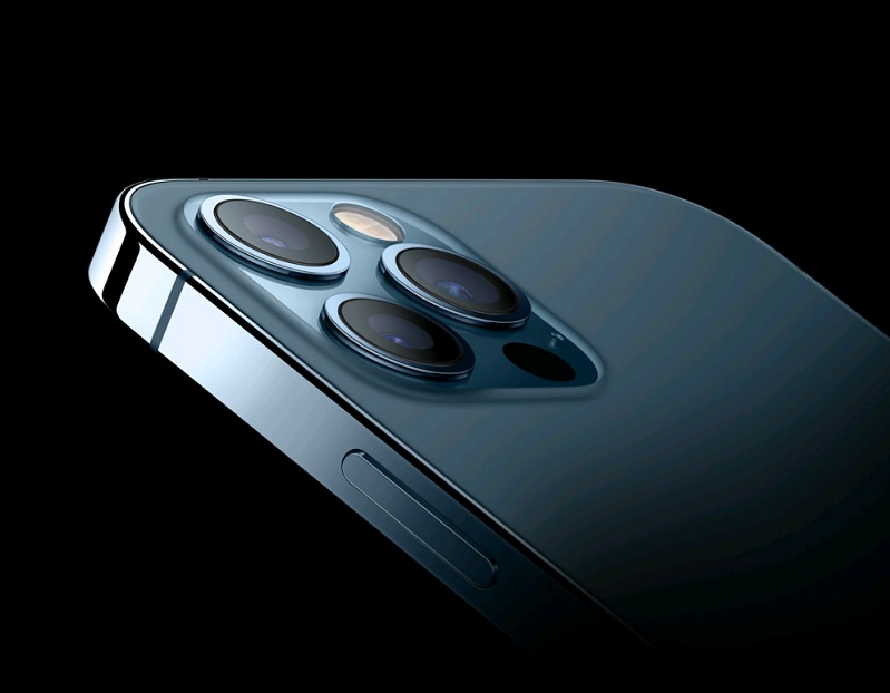 Sản phẩm có hệ thống camera sau vượt trội với công nghệ quét LiDar mang đến hình ảnh chân thực Sản phẩm có hệ thống camera sau vượt trội với công nghệ quét LiDar mang đến hình ảnh chân thực