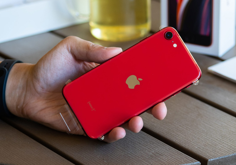 mua iphone cũ hình 6 iphone se 2020 đáng mua