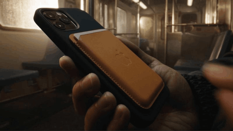 Phụ kiện mới Apple dành chi iPhone - MagSafe