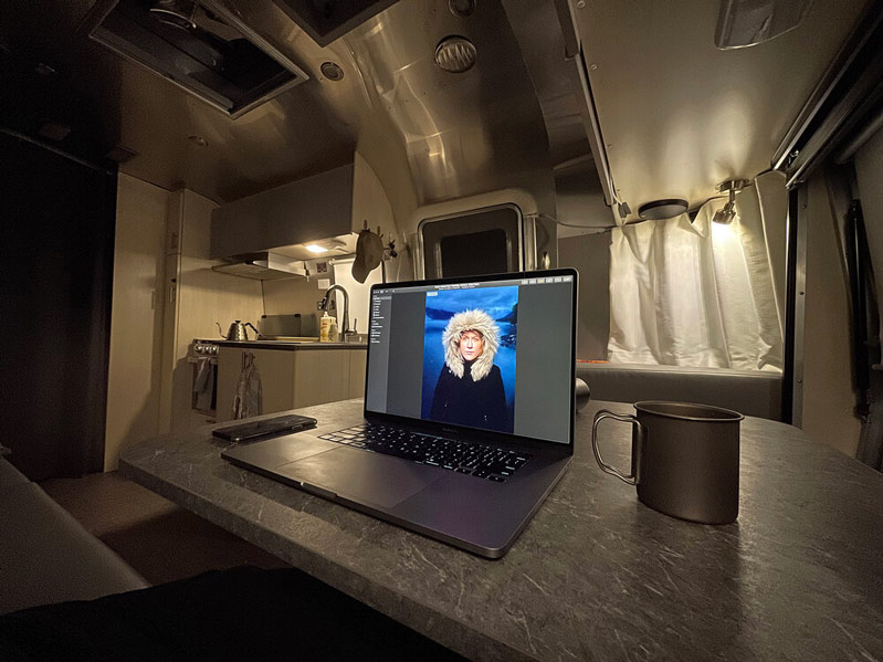 camera iphone 12 hình 6 Camera iphone 12 Pro chụp trong nhà