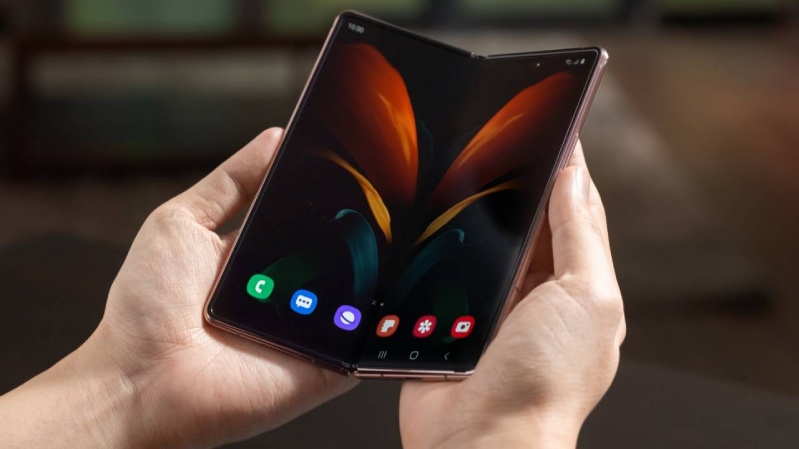 Samsung Galaxy Z Fold 3 có thể có camera dưới màn hình