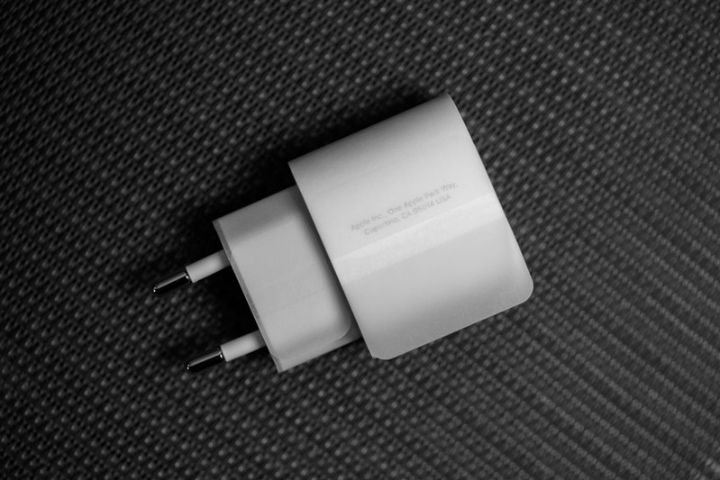 cốc sạc iphone khan hàng hình 1 sạc iphone 12