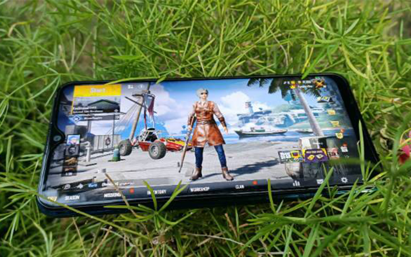 chơi game trên Vivo U10