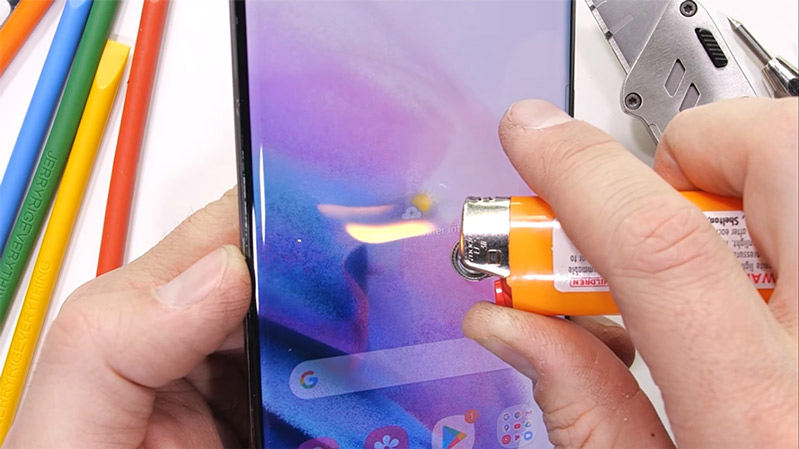 màn hình s21 ultra bị đốt lửa 