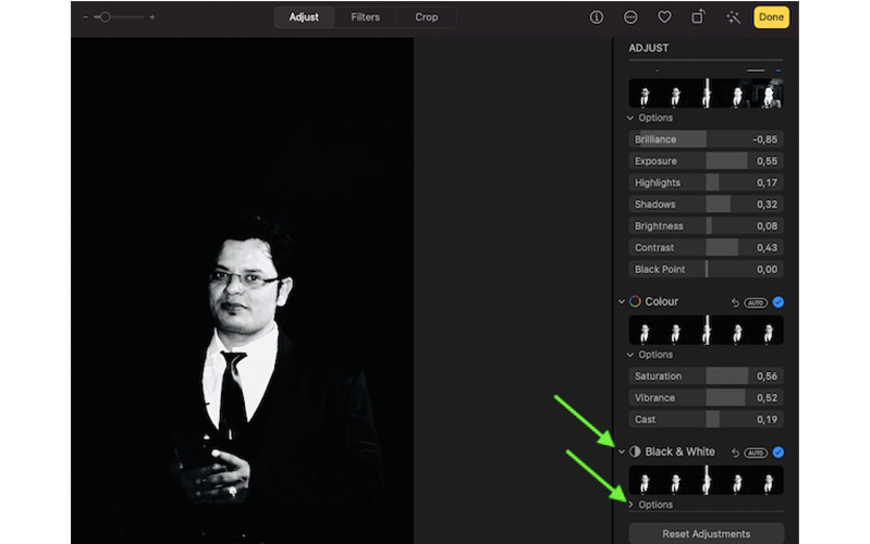 Thực hiện điều chỉnh đen trắng 