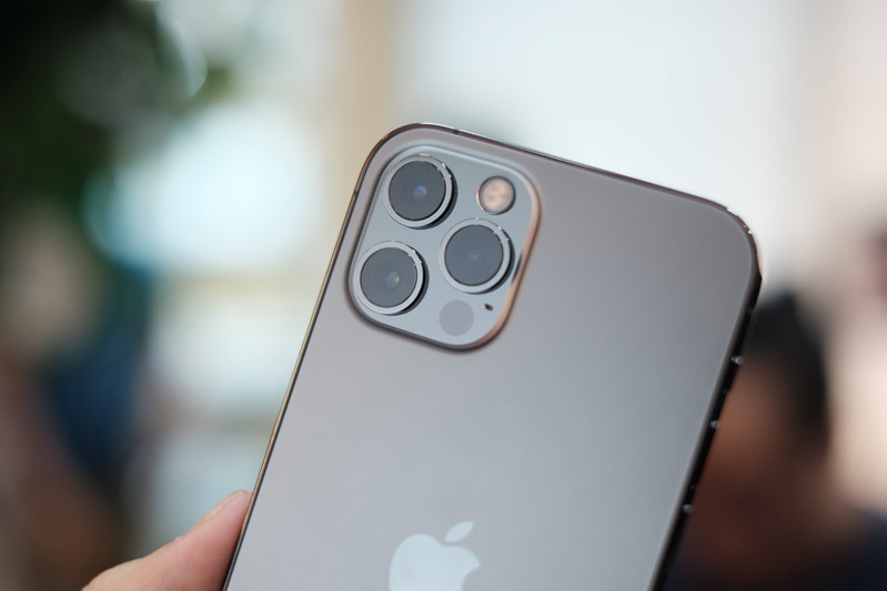 iphone 13 học samsung hinh 3 camera cần cải tiến