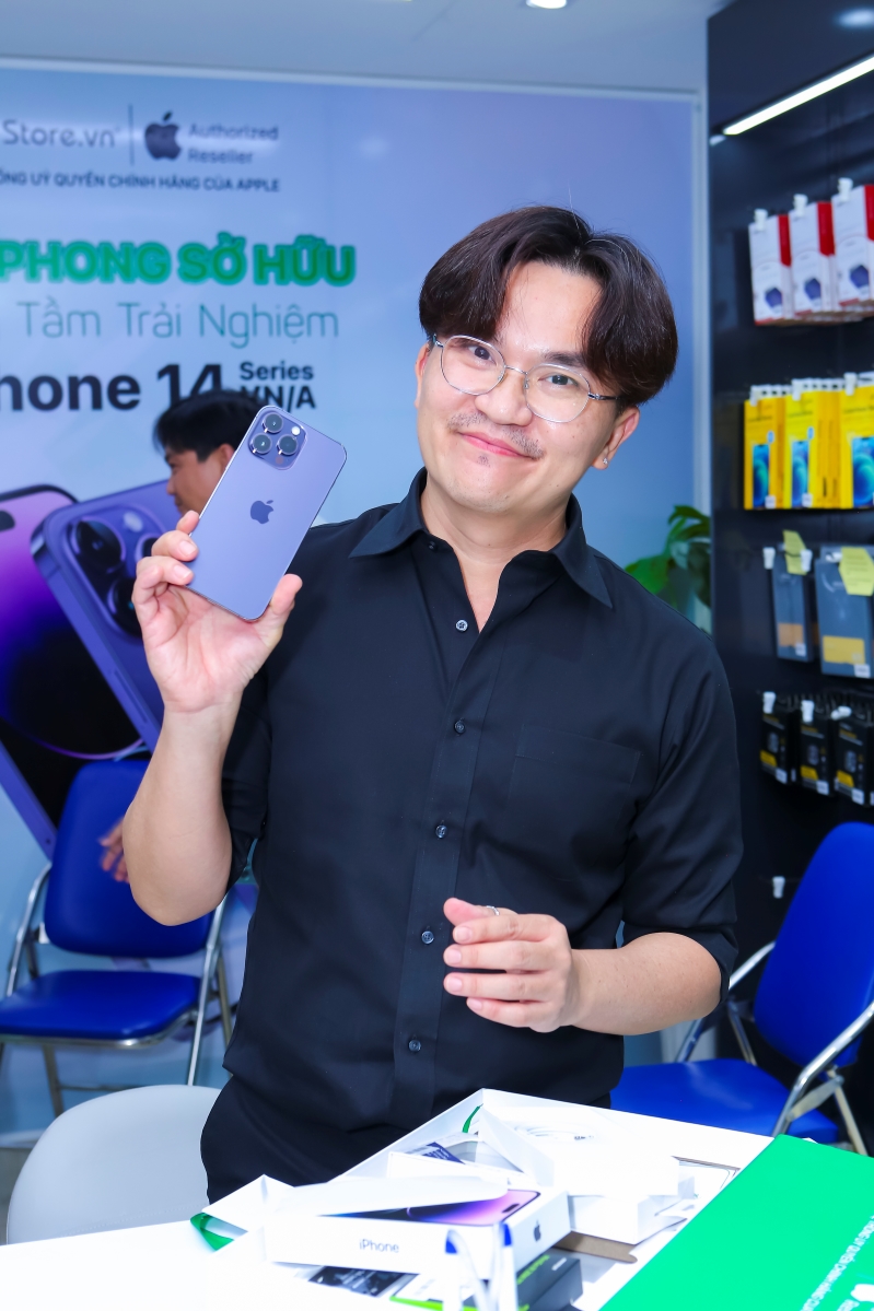 Đại Nghĩa chọn mua iPhone 14 Pro Max Deep Purple
