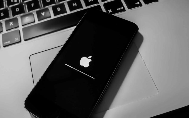 iOS 16.1  Lỗ hổng zero-day