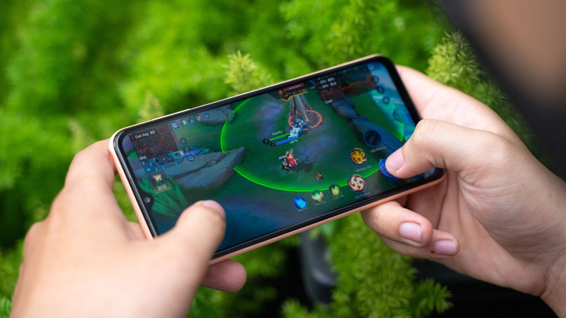 Samsung Galaxy A23 Cũ Bạn có thể thoải mái chơi game trên thiết bị này