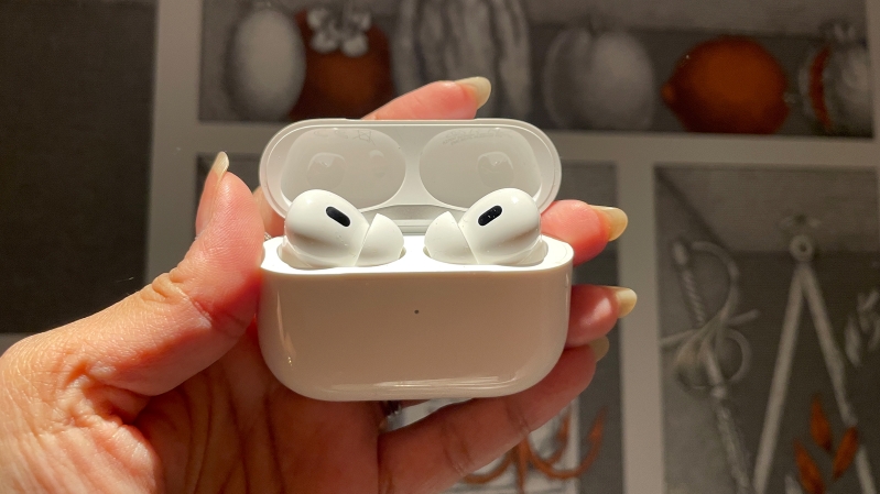 Kéo dài thời lượng pin trên AirPods Pro 2 Khộng nghịch hộp sạc
