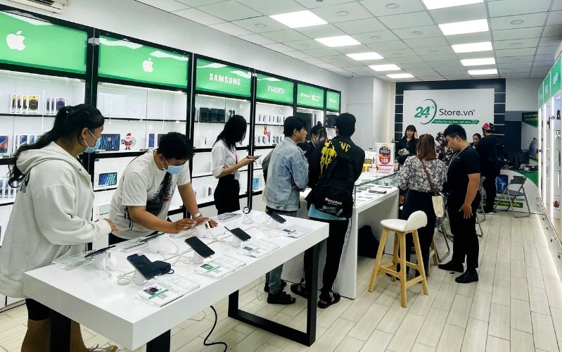 24hStore là nơi mà bạn có thể lựa chọn để sắm Samsung Galaxy Z Flip4