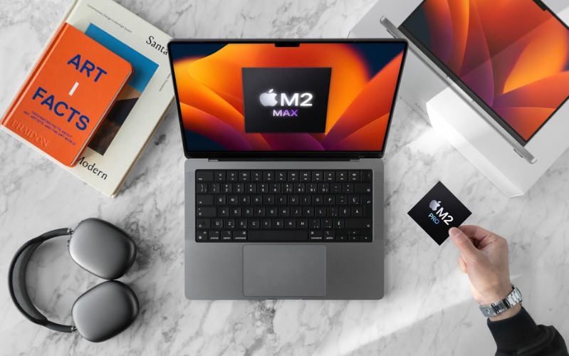 MacBook luôn là biểu tượng cho sự thiết kế hoàn mỹ khi sở hữu lớp vỏ kim loại cứng cáp