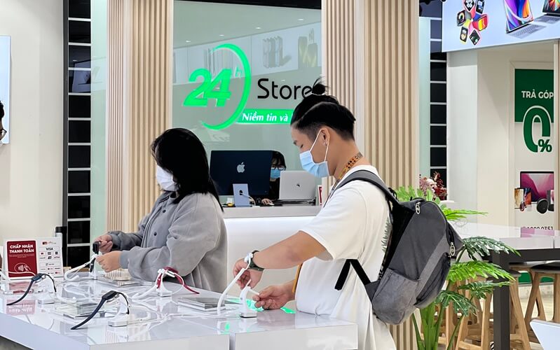 Apple Watch SE 2022 - 40mm - GPS - mặt nhôm, dây cao su Mua Apple Watch SE 2022 cũ chính hãng tại 24hStore