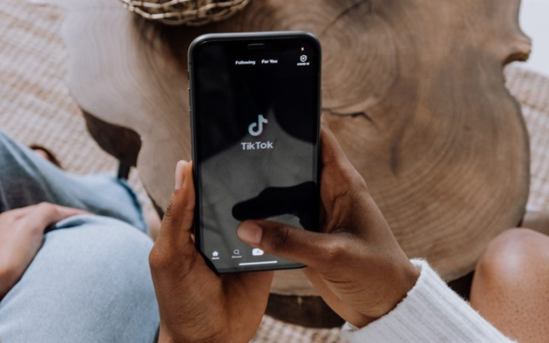 thu nhập từ quảng cáo tăng lên thì người sáng tạo sẽ kiếm được nhiều tiền hơn