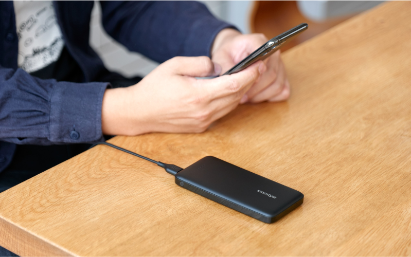 trang bị các tính năng giúp đảm bảo cho việc sử dụng và sạc pin smartphone an toàn tối ưu