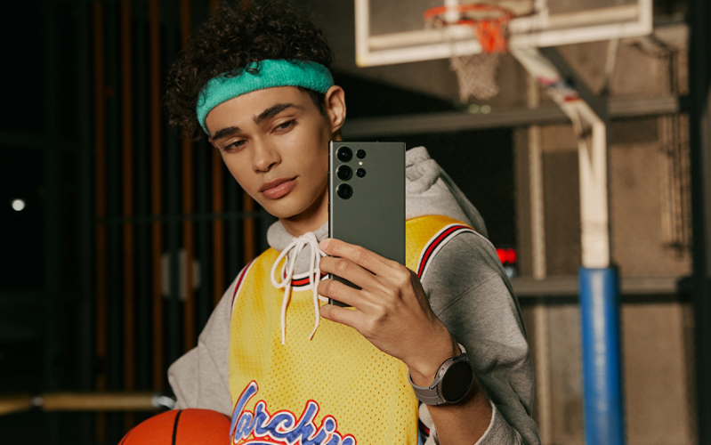 Camera trước của Samsung Galaxy S23 Ultra 512GB có độ phân giải 12MP