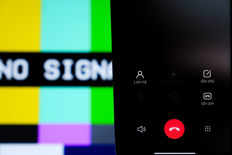 cần làm gì khi bị khóa SIM Khóa sim hàng loạt các số thuê bao