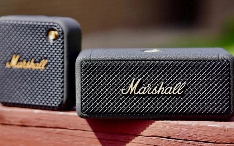 Loa Marshall Emberton 2 Thiết kế loa Marshall Emberton 2 nhỏ gọn