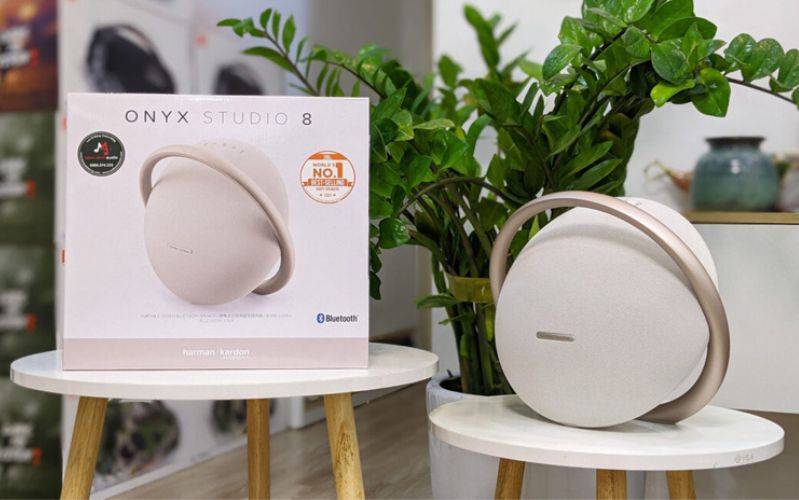 Loa Harman Kardon Onyx Studio 8