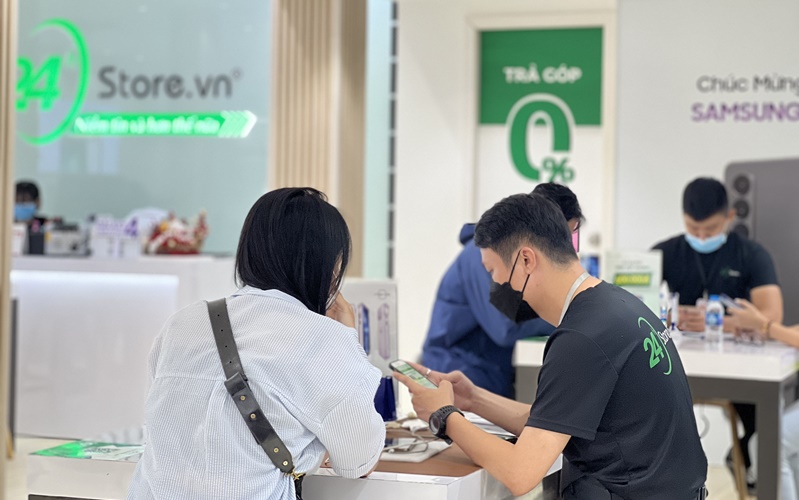 Mua Adapter sạc Apple Type C tại 24hStore