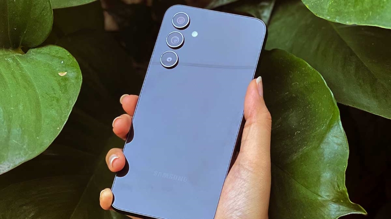 Mẫu điện thoại đáng tiền nhất của Samsung: Samsung Galaxy A54 5G