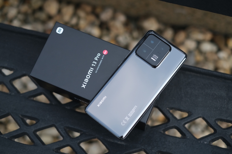 Điện thoại Android nhỏ gọn tốt nhất 2023: Xiaomi 13