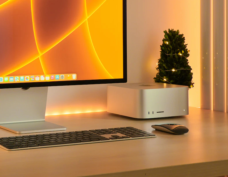 Mac Studio M2 Max Mac Studio M2 Max