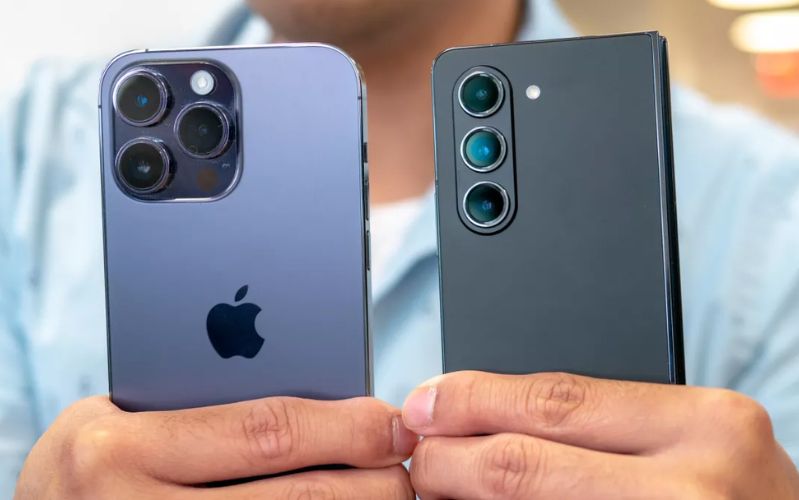 so kè camera giữa Galaxy Z Fold5 và iPhone 14 Pro Max