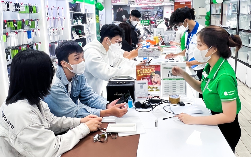 Mua Samsung Galaxy Watch6 Classic giá ưu đãi tại 24hStore