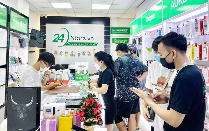 Tai nghe JBL Tour Pro 2 chính hãng với mức giá ưu đãi chỉ có tại 24hStore