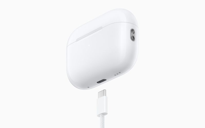 AirPods Pro 2 2023 Dung lượng pin ấn tượng, linh hoạt với sạc USB-C