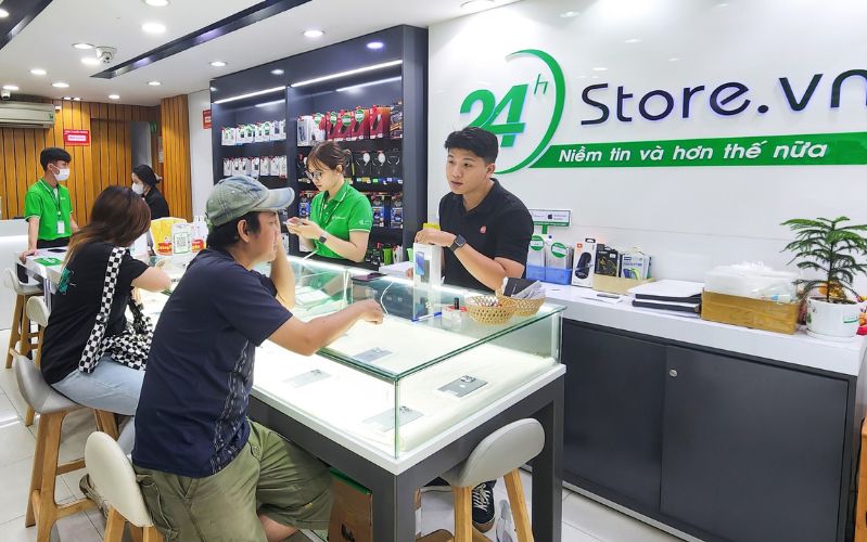 Đến ngay 24hStore để rinh tai nghe không dây AirPods 2 hộp sạc thường cũ chính hãng.