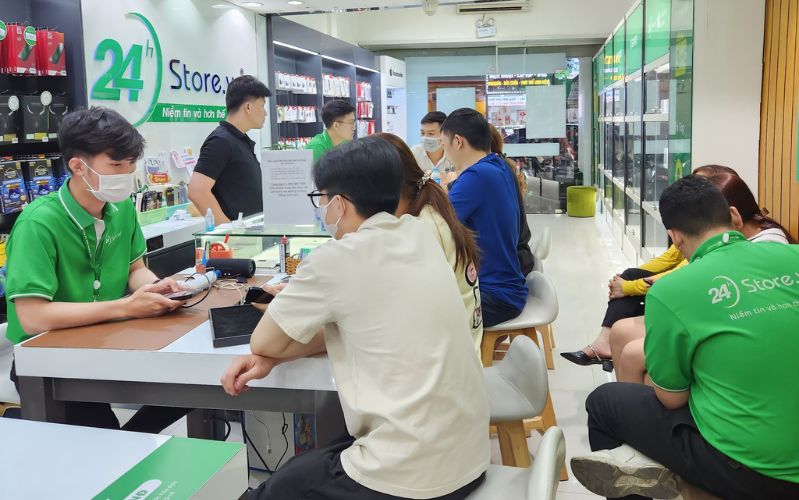 Sở hữu Xiaomi 14 5G chính hãng tốt trong tầm giá. Mua ngay Xiaomi 14 5G chính hãng với giá ưu đãi tại 24hStore.