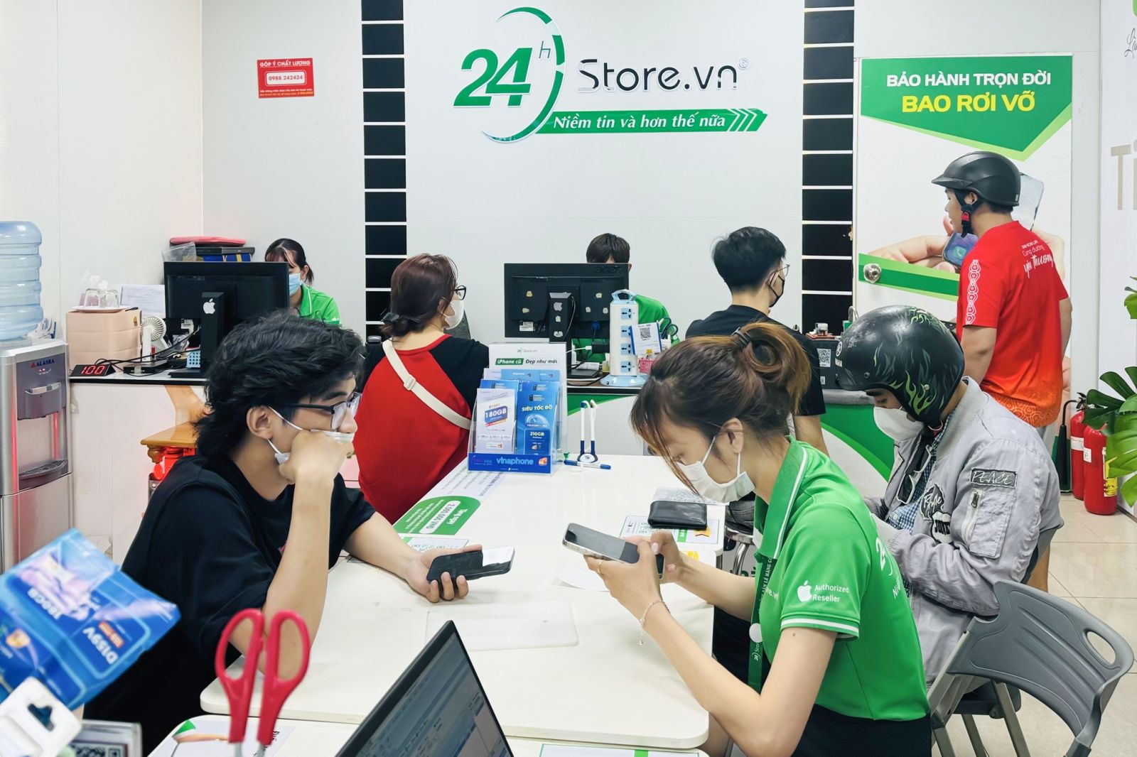 Mua MacBook Air 2024 ở 24hStore