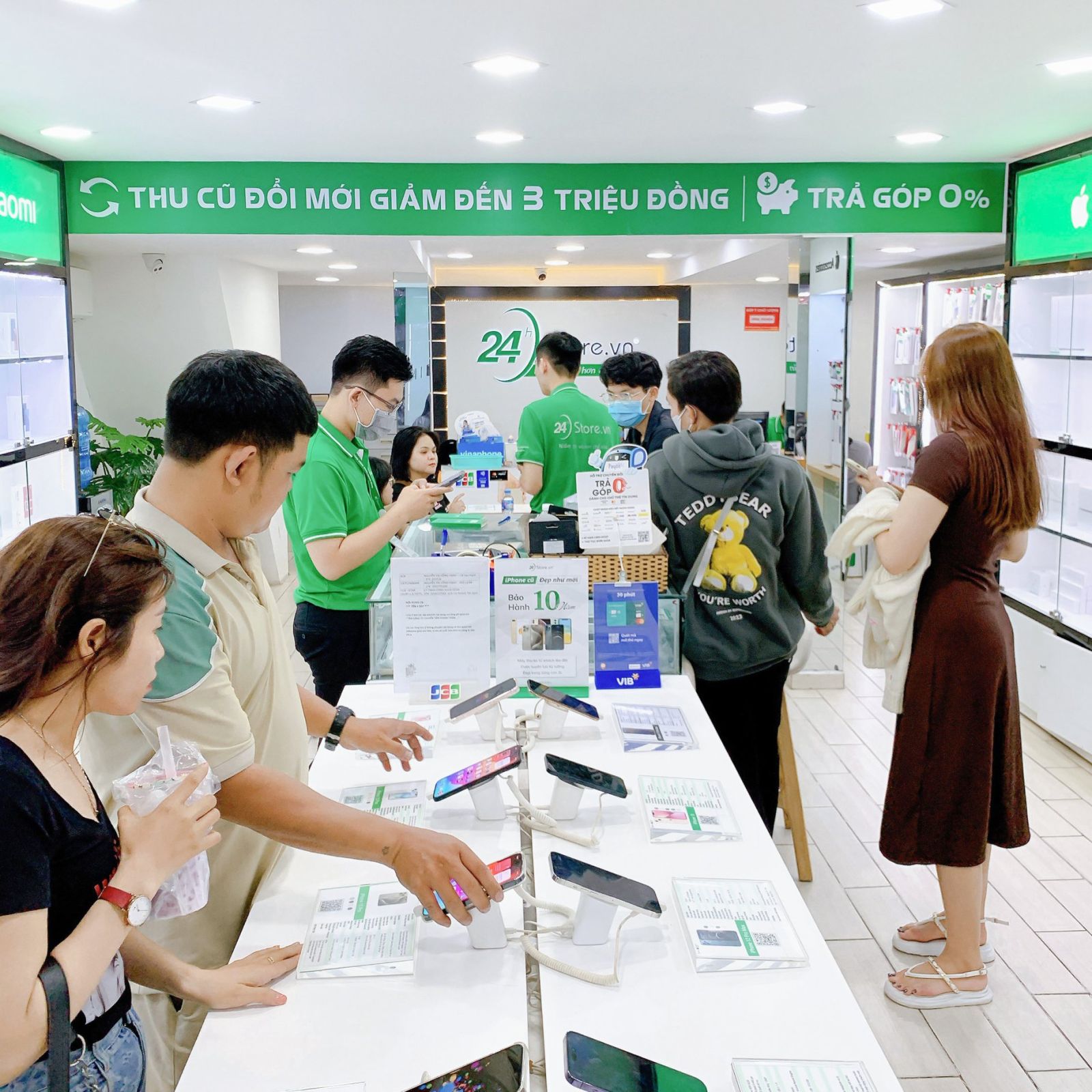 Samsung Galaxy Z Flip3 5G cũ Mua ngay Samsung Galaxy Z Flip3 5G tại cửa hàng uy tín