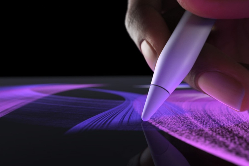 Khả năng tương thích với Apple Pencil và Magic Keyboard
