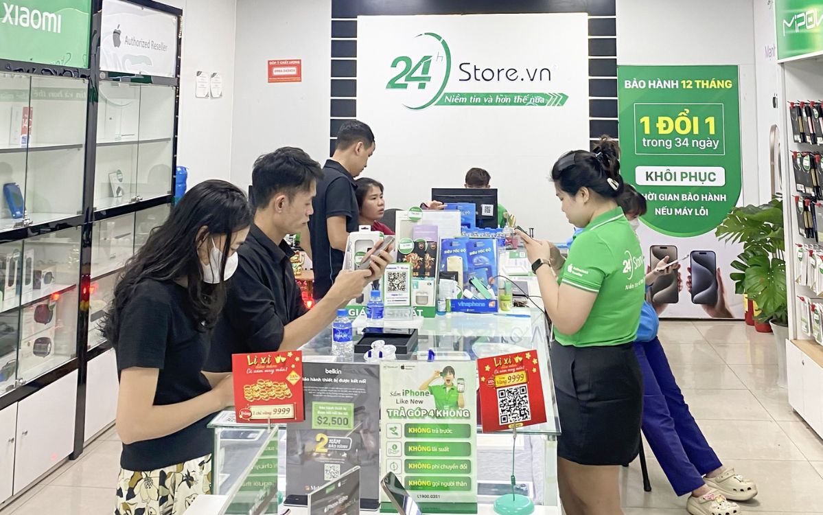 Sắm ngay sạc dự phòng chính hãng tại 24hStore