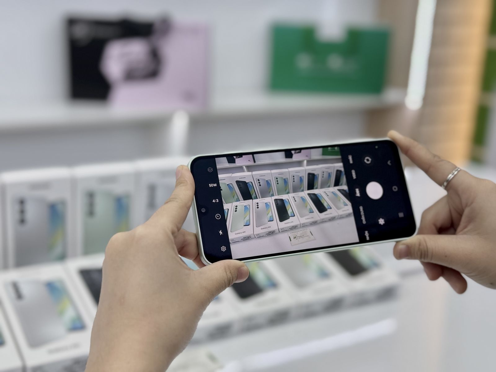 Chất lượng camera vượt trội mang đến trải nghiệm khám phá khoảnh khắc tuyệt vời