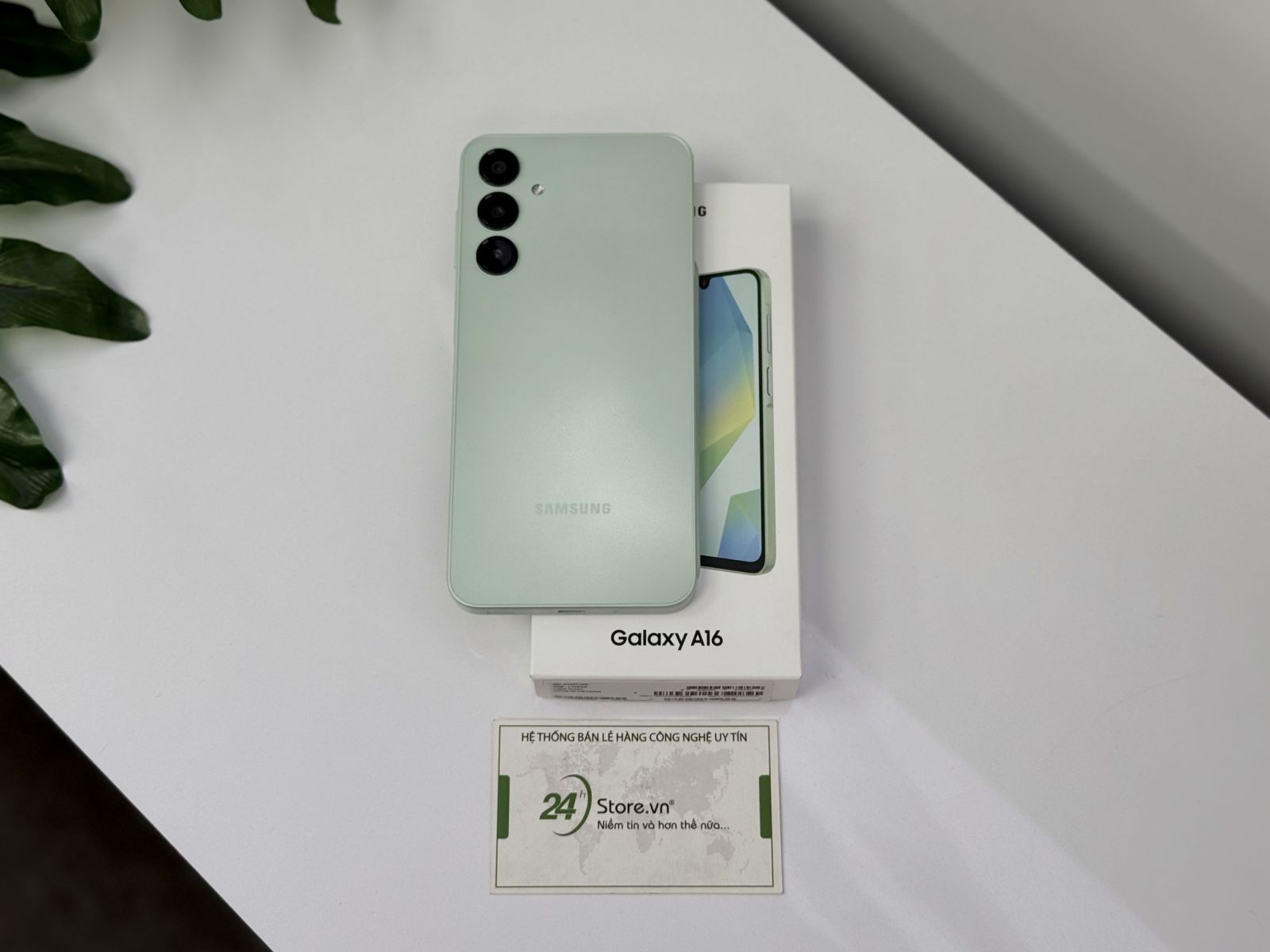 Samsung A16 LTE - Thiết kế hiện đại và tinh tế với từng chi tiết sắc sảo