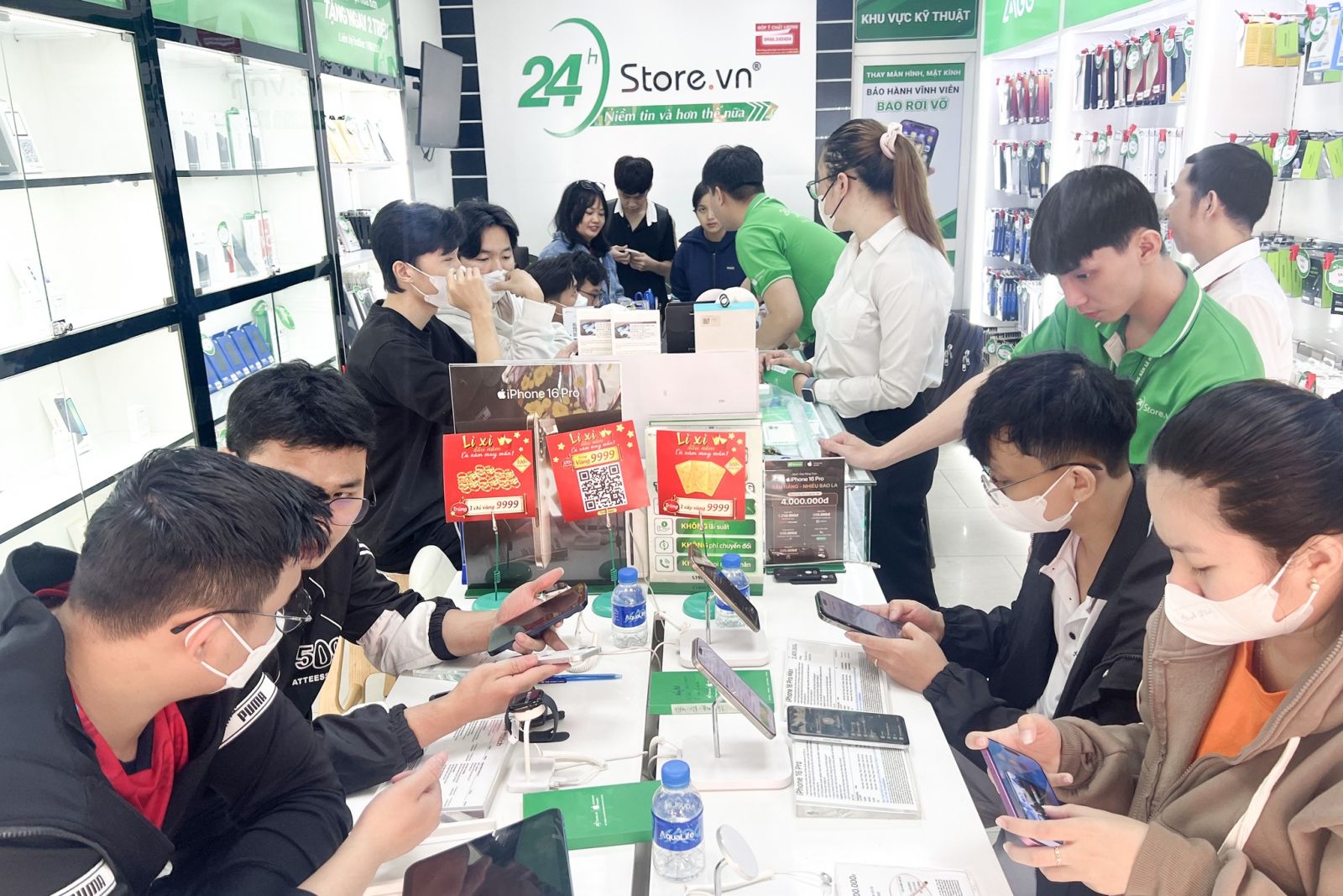 Tại sao bạn nên mua Samsung Galaxy S25 516GB tại 24hStore?