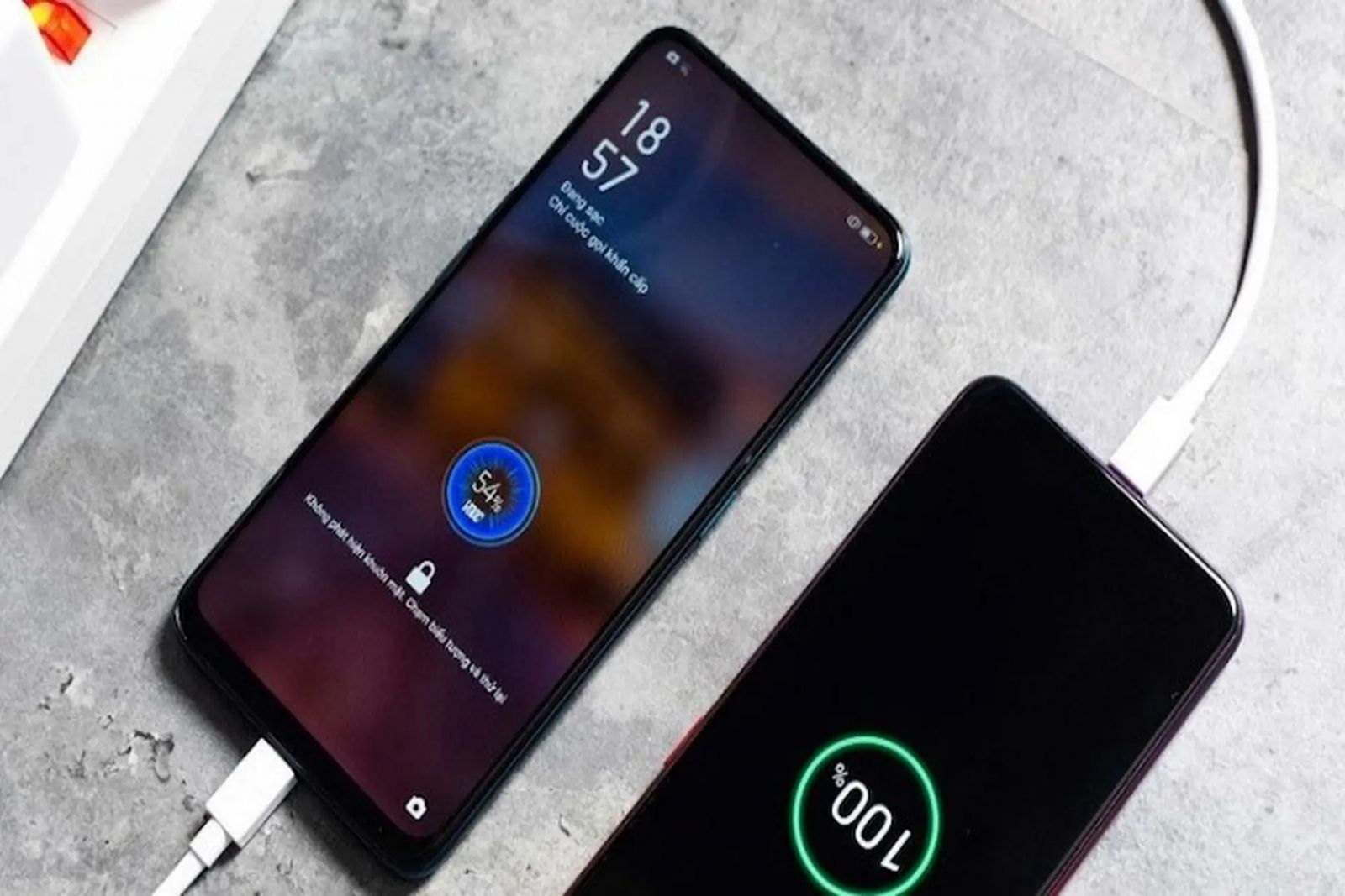 1. Sạc 100% làm pin xuống cấp nhanh hơn?