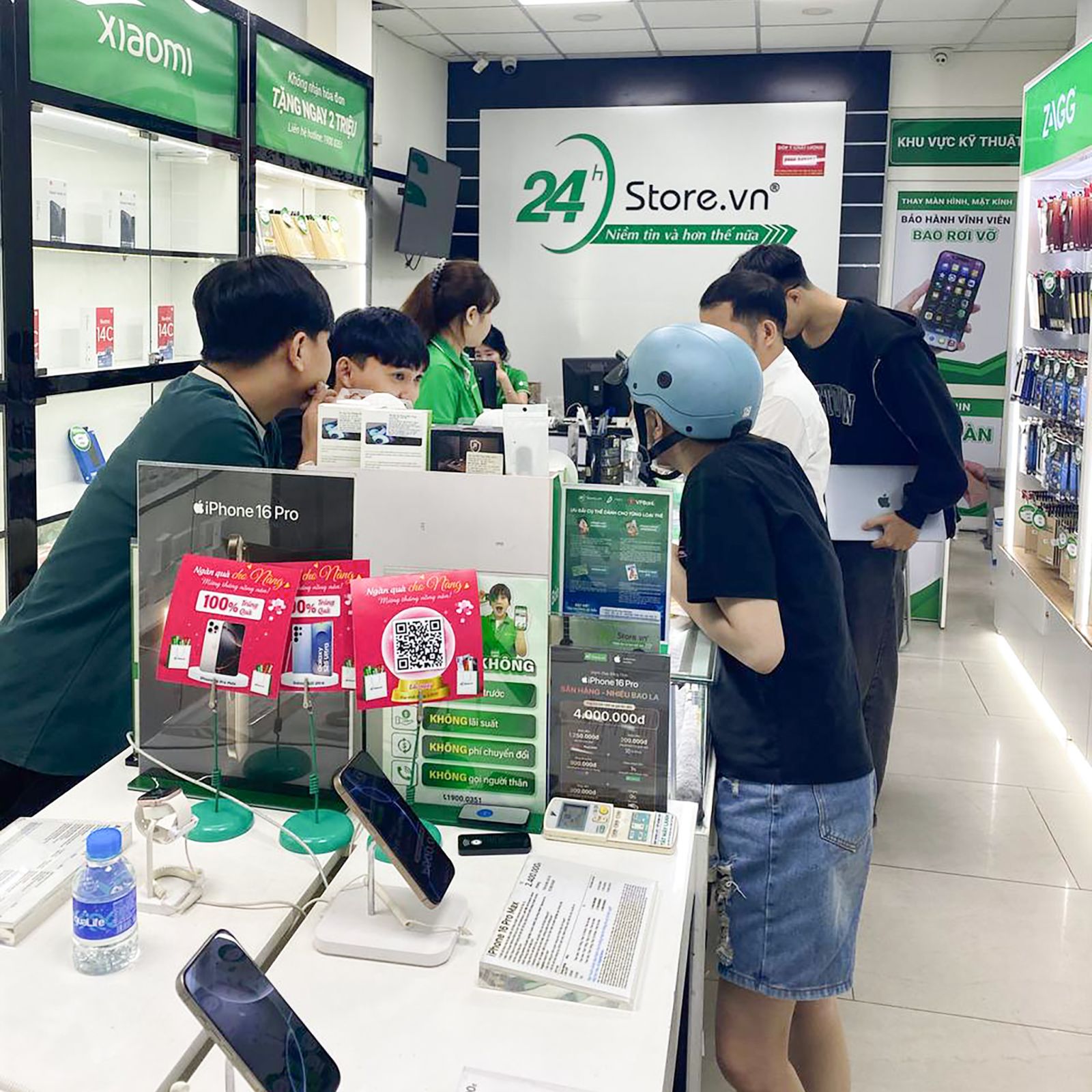 Thay màn hình iPhone 12 Mini 8