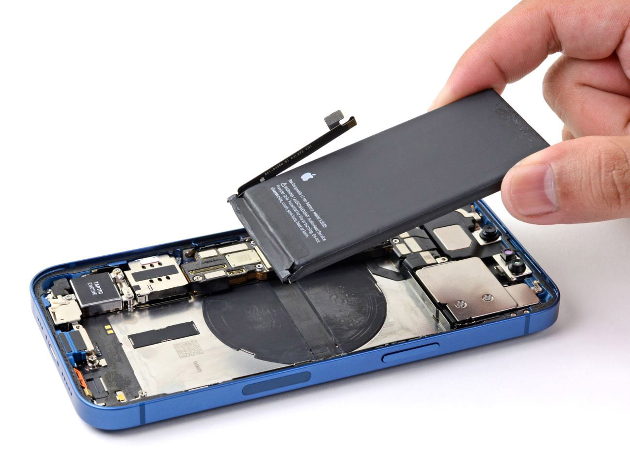 Thay pin iPhone 13 Pro 2