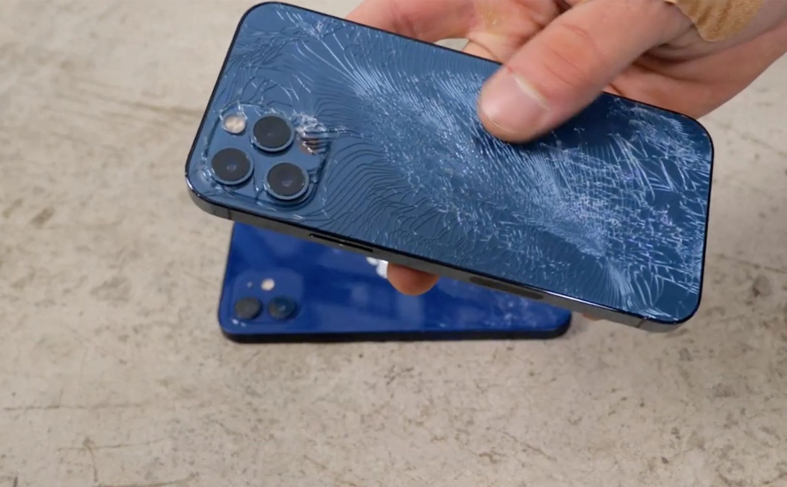 Thay màn hình iPhone 12 Pro 4