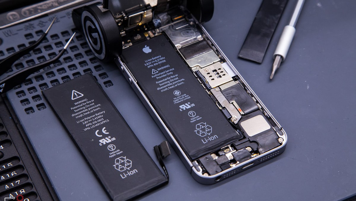 Thay pin iPhone 6 3